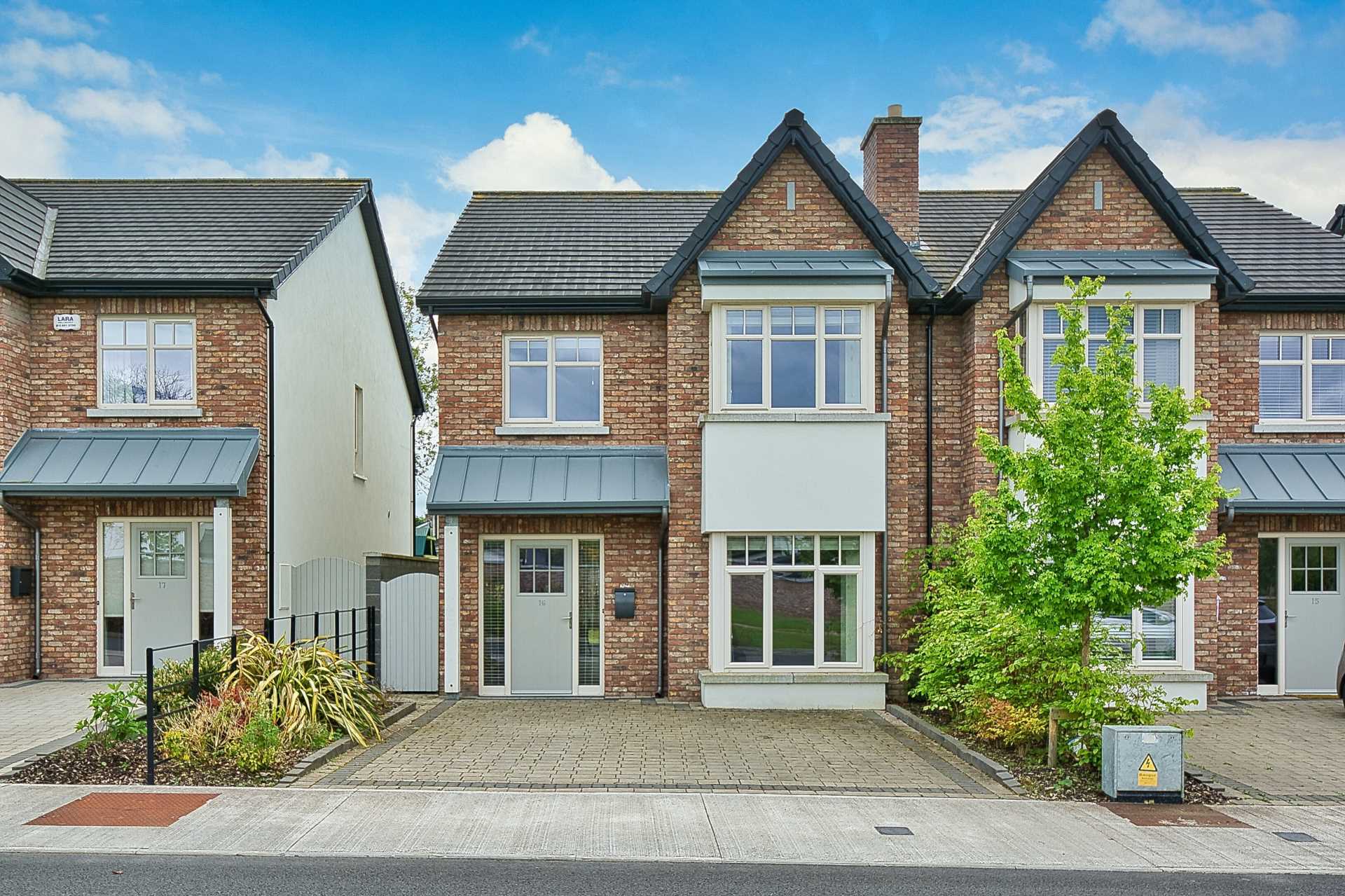 Get it While it’s Hot at Furness Wood, Johnstown, Naas, Co. Kildare