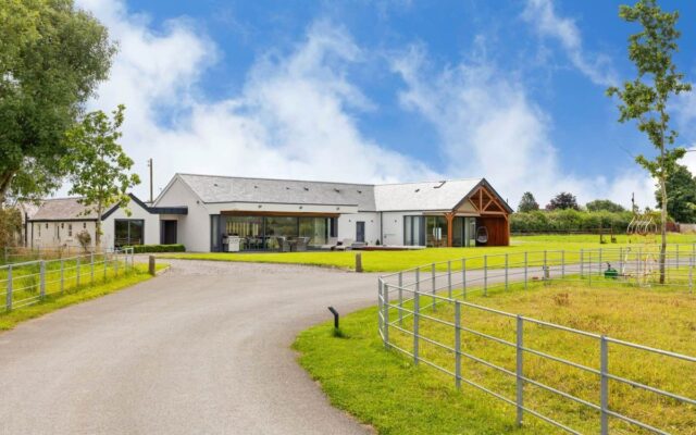 Work, Rest & Play on 30-Acres in Turnings