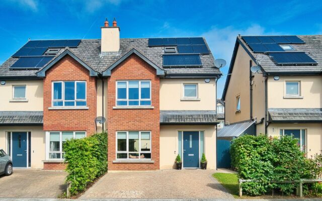 Contemporary Elegance in a Prime Naas Location