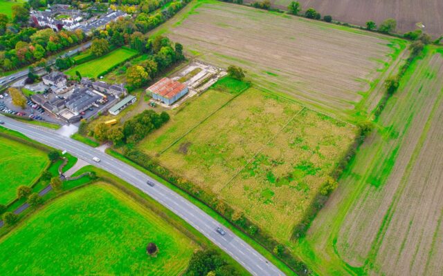 High profile yard on approx. 5.5 acres (2.23 ha) – Barberstown, Straffan, Co. Kildare