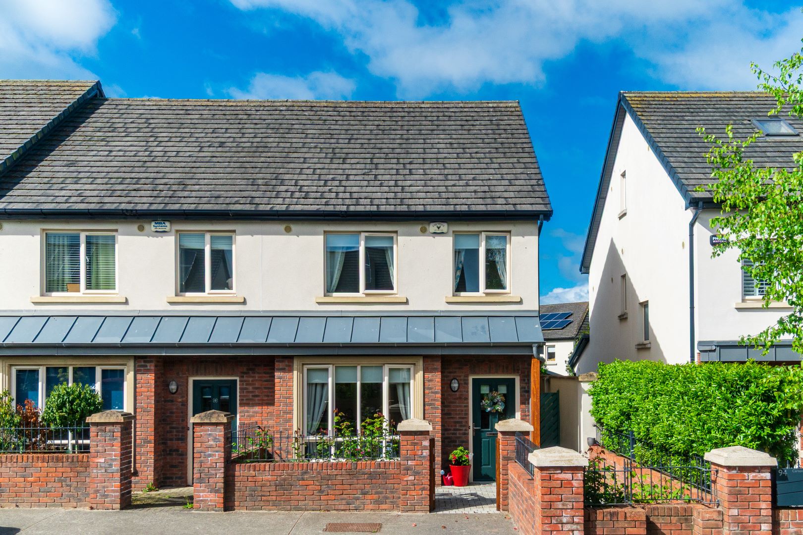 Smart, Stylish and A-Rated in Sought-After Carton Wood